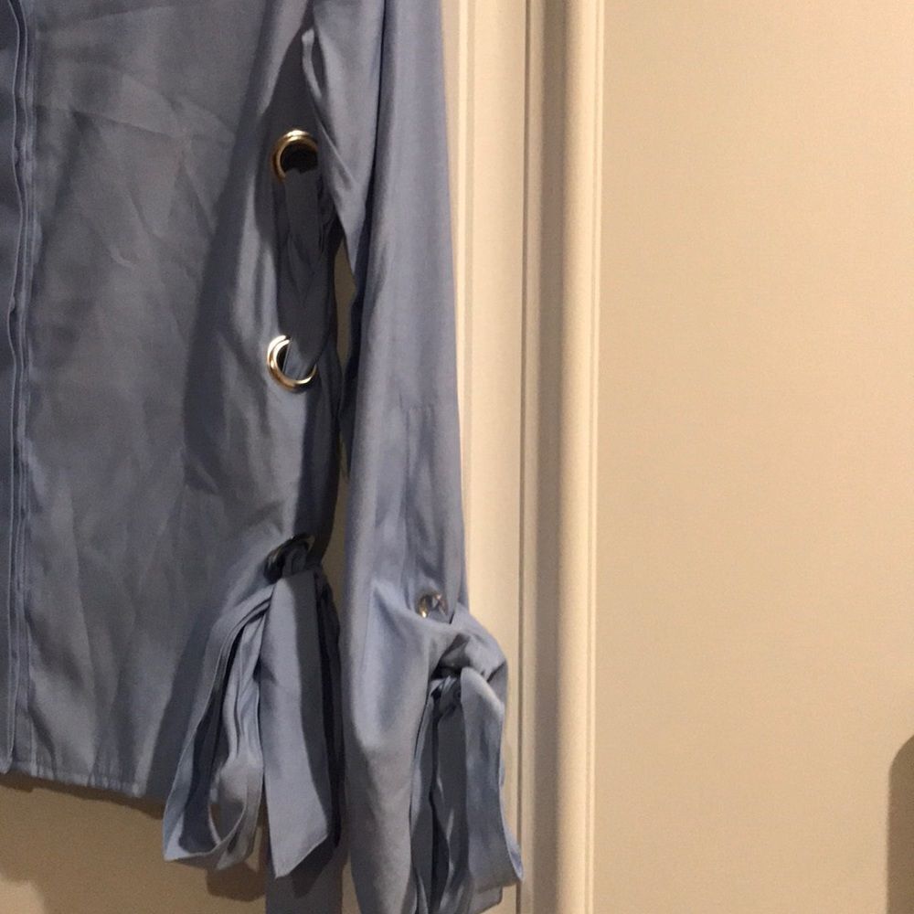 Alpha & omega lt blue button front lace up blouse - Picture 6 of 8